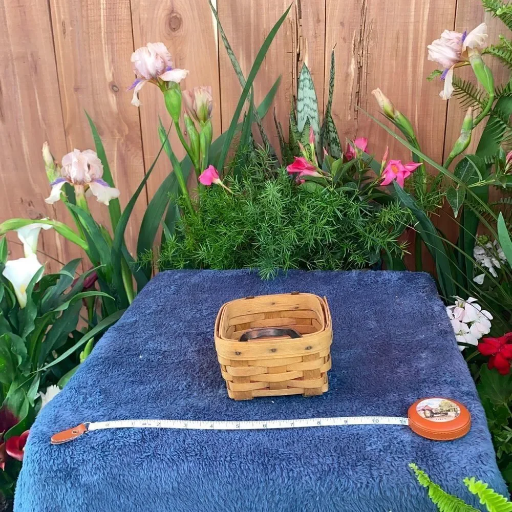 Small square Longaberger basket with missing leather handle